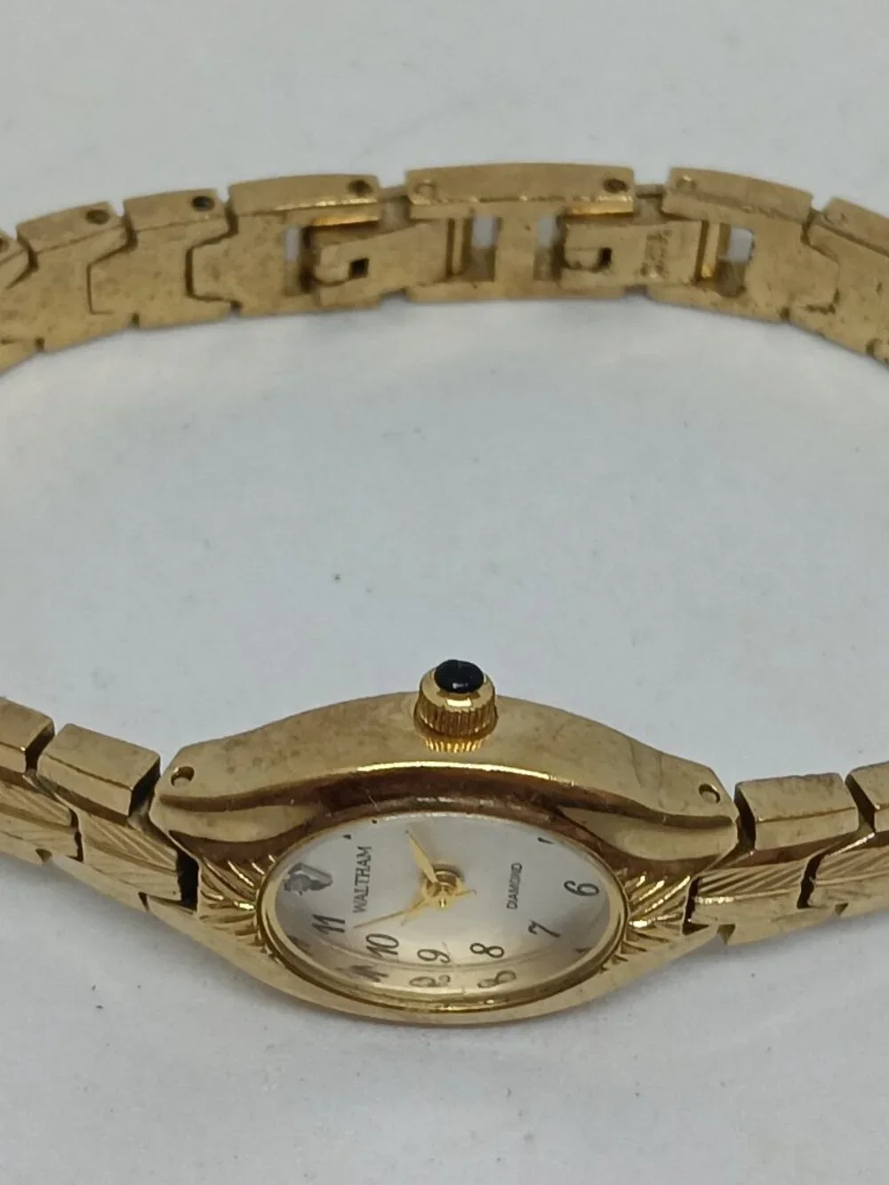 Waltham WAW017 Women's 18mm Gold Tone Silver Diamond Dial Watch NEW BATTERY